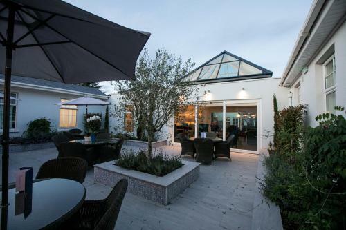 The Keadeen Hotel