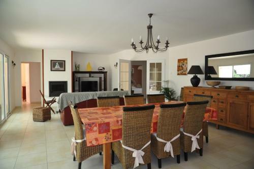 Magnifique Villa Avec Piscine - 2351
