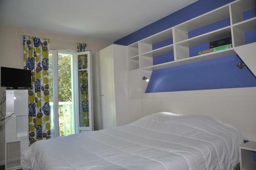 Maison Jumel�e Dans Residence Avec Piscine - 317