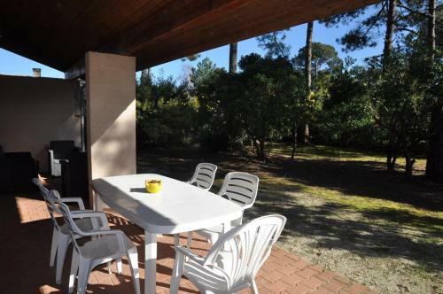 Villa Spacieuse Avec Grand Jardin - 2103