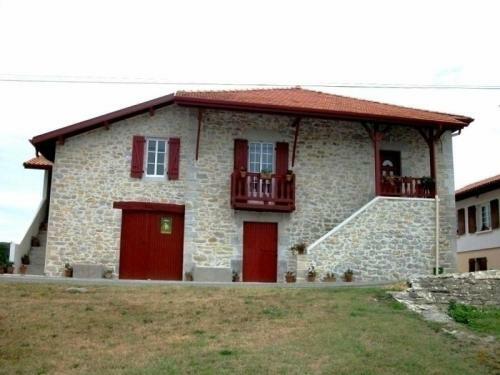 House Ongi Etorri
