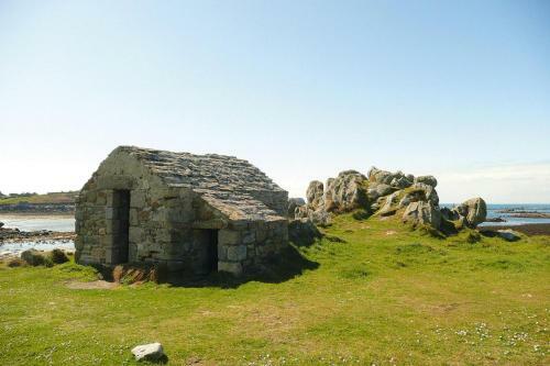 Holiday Home Landunvez - Bre05257-f