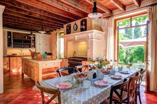 Landerrouat Villa Sleeps 8 Pool Wifi