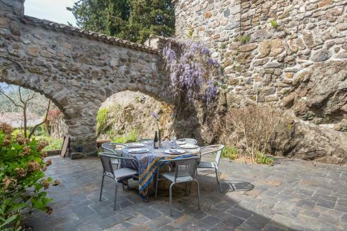 Lalevade-d'ardeche Villa Sleeps 16 Pool Wifi