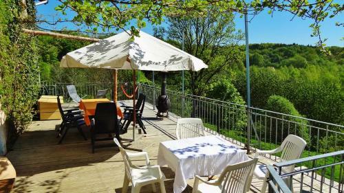 Le G�te Des Mille Etangs