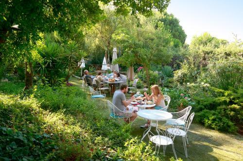 Hostal La Villa Des Sens