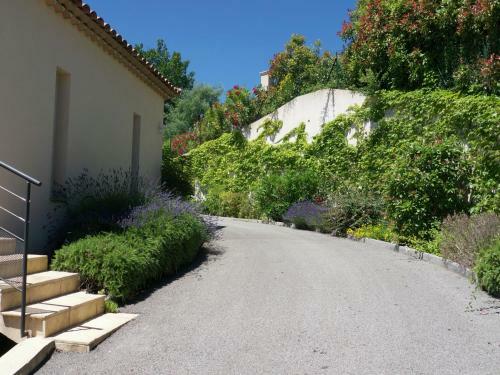 Luxury Villa In Les Adrets-de-l'esterel With Swimming Pool
