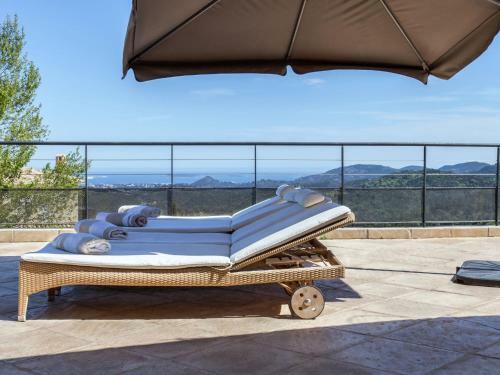 Luxury Villa In Les Adrets-de-l'esterel With Swimming Pool