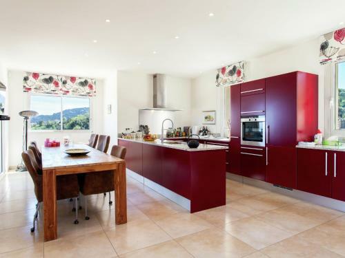 Luxury Villa In Les Adrets-de-l'esterel With Swimming Pool