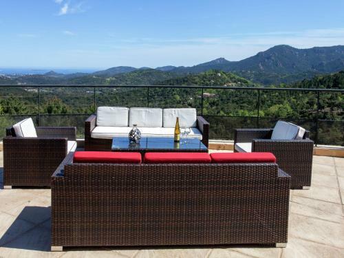 Luxury Villa In Les Adrets-de-l'esterel With Swimming Pool