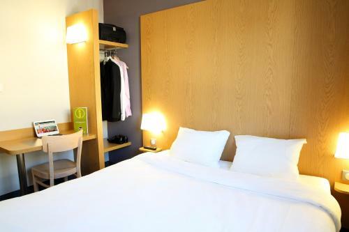Hotel B&B H�tel Aix-en-provence Le Tholonet