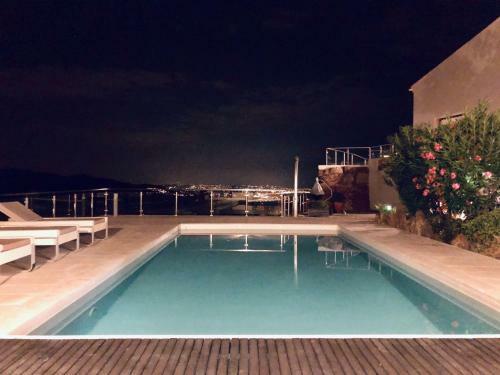 Luxurious Villa In Frejus With Private Swimming Pool