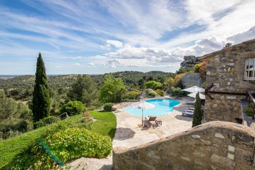 Les Baux De Provence Villa Sleeps 10 Pool Wifi