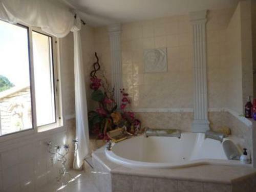 Les Baux De Provence Villa Sleeps 8 Pool Wifi