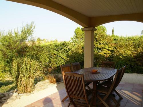 Luxurious Villa With Private Pool In Les Vans