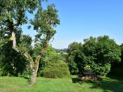 Cozy Accommodation With Private Pool In Millay