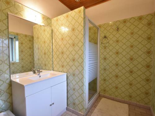 Cozy Accommodation With Private Pool In Millay
