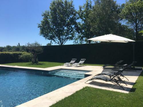 Hostal La Grange De L�onie