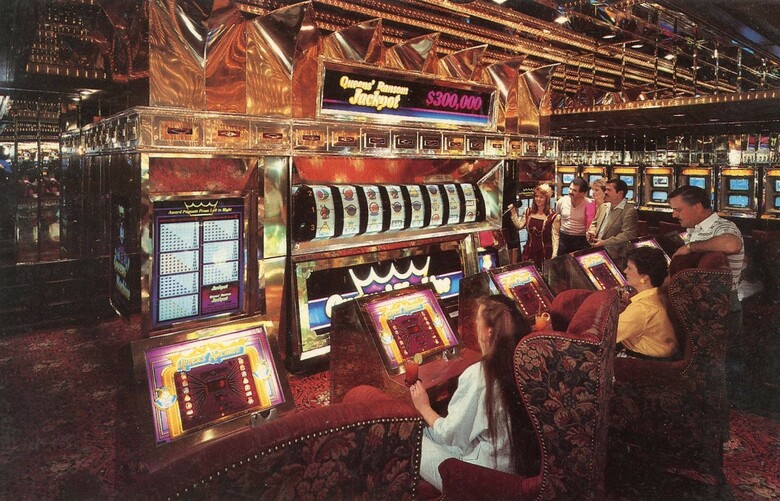 Four Queens Casino & Hotel