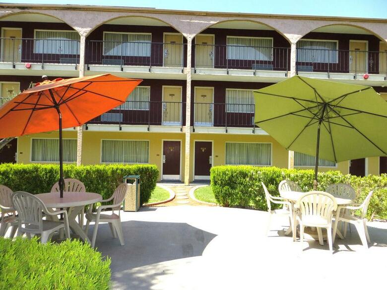 Mardi Gras Hotel & Casino