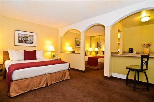 Mardi Gras Hotel & Casino