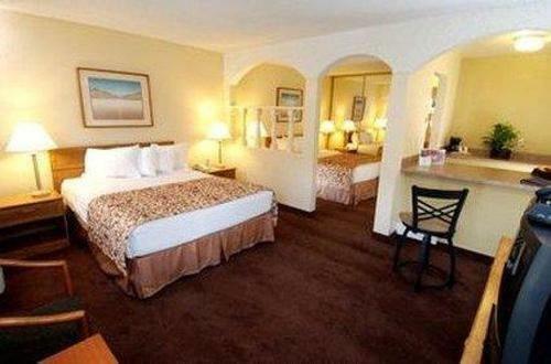 Mardi Gras Hotel & Casino