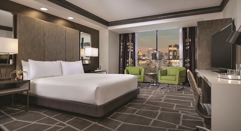 Luxor Hotel And Casino