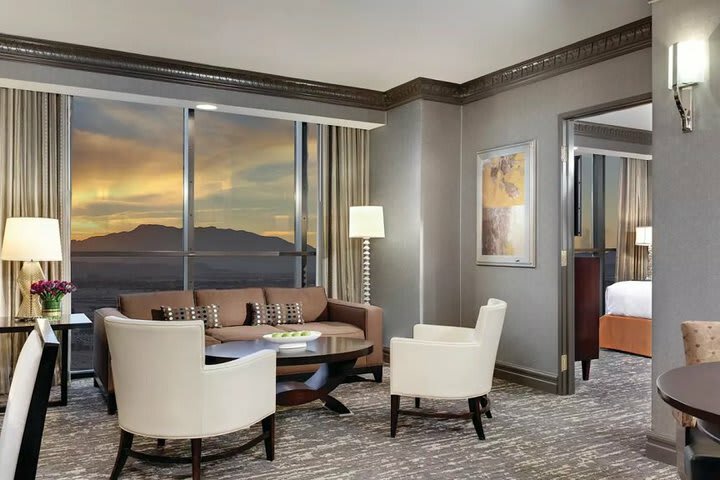 Luxor Hotel And Casino