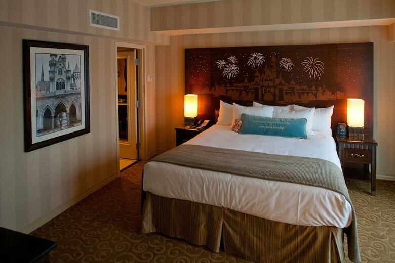 Disneyland Hotel
