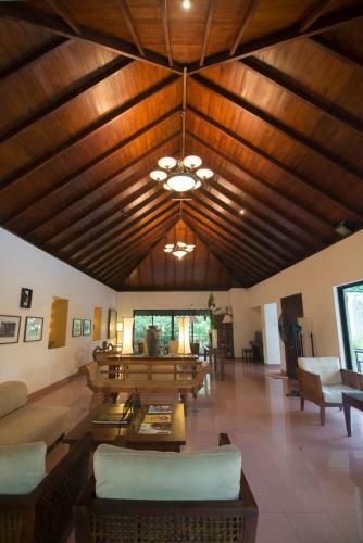 Villa Escondite