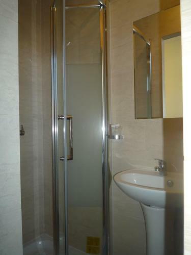 Hostel Lyonnais