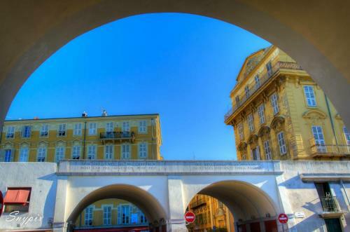 Apartamento Private Building, 4 Apts, Unique At Nice - Old Town