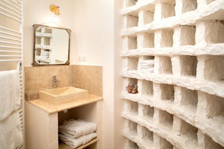 Hostal L'hote Antique