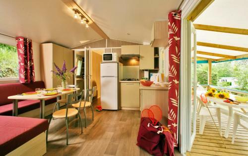Camping Le Moulin Du Roch