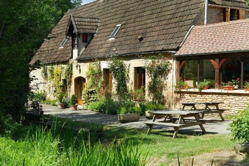 Camping Le Moulin Du Roch