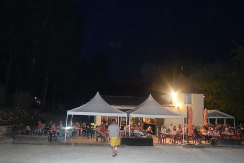 Camping Les Etangs De Plessac