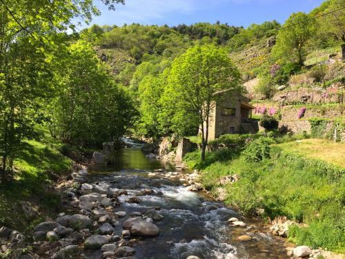 Hostal Le Moulinage Chabriol