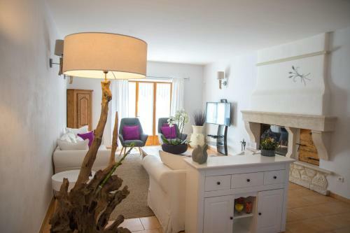 Hostal Guest House La Bastide Des Bourguets