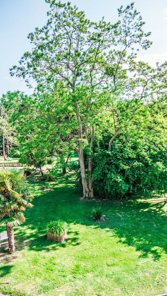 Bed & Breakfast La Maison Periot
