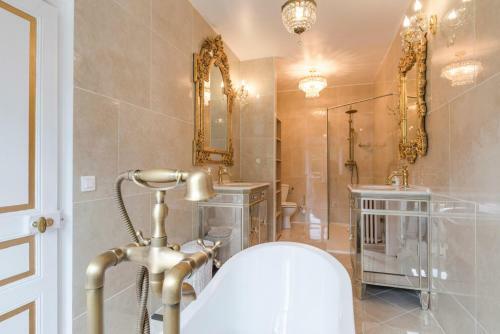 Agroturismo Trementines Chateau Sleeps 12 Pool Wifi