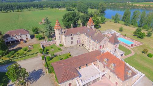 Bed & Breakfast Ch�teau De Lastours