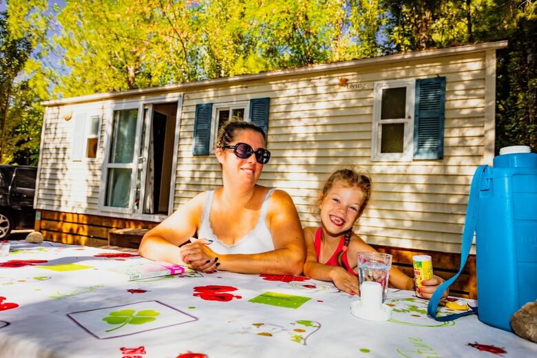 Camping La Peiriere