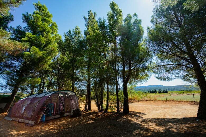Camping La Peiriere