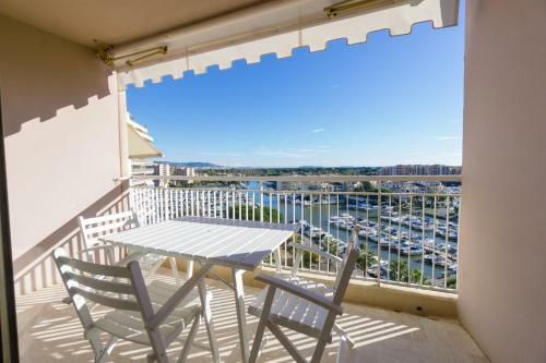 Apartamento Appartement 7�me �tage, Vue Iles de L�rins