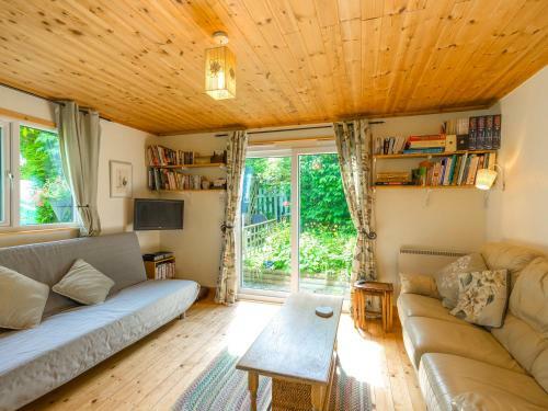 The Log Cabin, Craven Arms