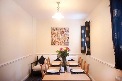 Bryn Melyn Farm Cottages