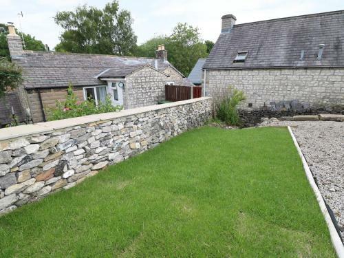 Gritstone Cottage, Bakewell