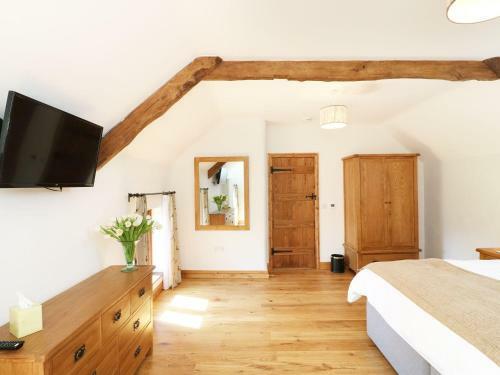 The Stables, Axminster
