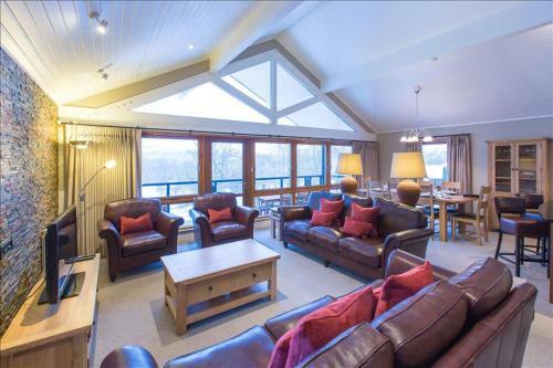 Cameron House Three Bedroom Detached Lodge With Scenic View L47