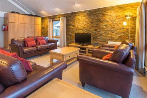 Cameron House Three Bedroom Detached Lodge With Scenic View L47
